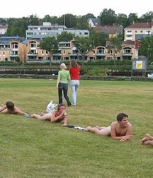 Frat Boys Party! 5bea1f7ac979f.jpg
