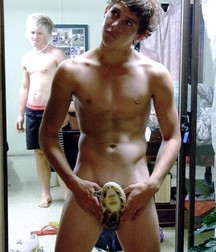Silly Things 5bee32bd07714.jpg