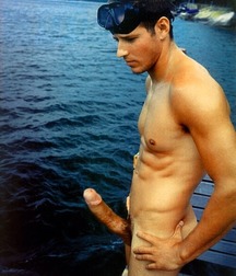 Outdoor Nudity 5bf1ae16a449d.jpg