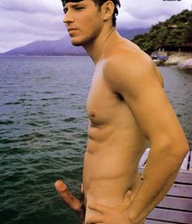 Outdoor Nudity 5bf1ae2c64f2a.jpg