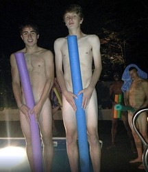 Fun Pics 5bf6c50a24f8b.jpg