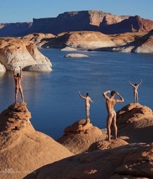 Naked Outside is Great! 5bfb7e54f2a8b.jpg