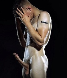 Stude & Hunks 5c0dd7f192d2b.jpg