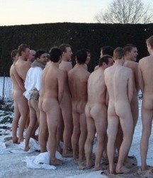 Public Nudity 5c11c8d3cc88e.jpg