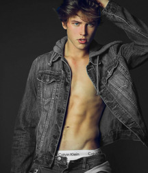 Hotness Tumblr style - no nude 5c184723ea4fd.jpg