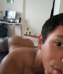 Boys Selfies 5c19b4d7c92a1.png