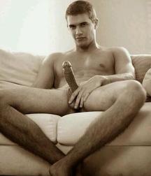 Studs 5c1d623fb4fa8.jpg