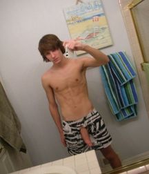 Selfies 5c26c6f56040a.jpg