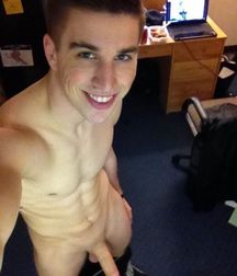 Selfies 5c26c6f6919b9.jpg