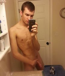 Selfies 5c26c6fc40078.jpg