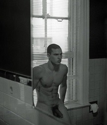 Black & White 5c32826985556.jpg