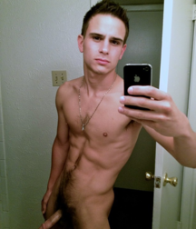 Selfies 5c4644de10dd0.png