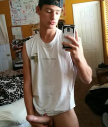 Boy Selfies 5cba12f14305a.jpg