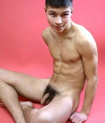 Hot Guys 5cbe3c02c067c.jpg