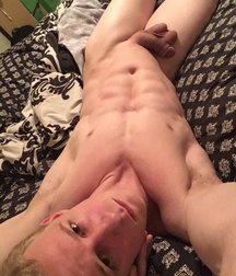 Boys & Selfies 5d3e404a4472a.jpg