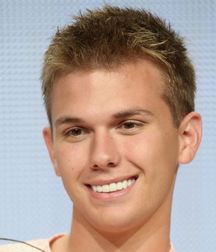 Hot TV Boys 5d55fb8090298.jpg