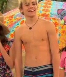 Hot TV Boys 5d55fb956bf0e.jpg