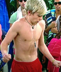 Hot TV Boys 5d55fba648c5f.jpg