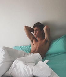 Guys I'd Like to See Naked 5d6b2c24f1898.jpg