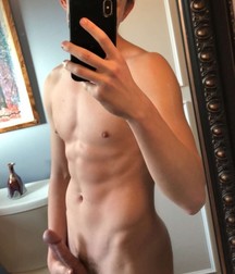 Big Cock Selfies 5dab0c15f30c7.jpg