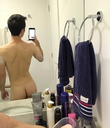 Selfies 5db64da7c131f.jpg