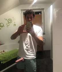 Selfies 5db64da96512e.jpg