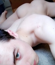 Selfies 5db64db030299.jpg