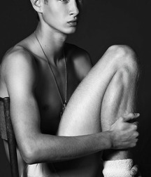 Cuteness = Hot Boys 5dc8434718f1c.jpg