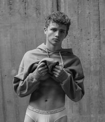 Cuteness = Hot Boys 5dc84362c4a54.jpg