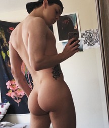 Selfies, Teen Boys, skinny, blond, sexy 5e1fa860eb4d7.jpg