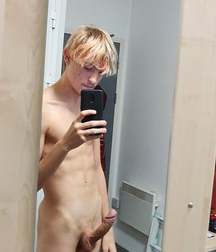 Straight Boy Selfies, cocks & dicks 5e7bf31e8eb3d.jpg