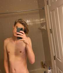 Selfie Nudes - teens & twinks cocks 5eaf5ec29ecf3.jpg
