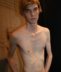Shirtless Boys - Underwear 5eb220f69da12.jpg