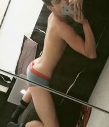 Shirtless Boys - Underwear 5eb220fae5682.jpg