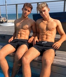 Shirtless Boys - Underwear 5eb2210cb463c.jpg