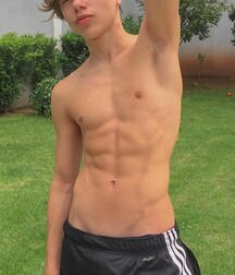 Shirtless Sexy Boys 5eb596250e156.jpg
