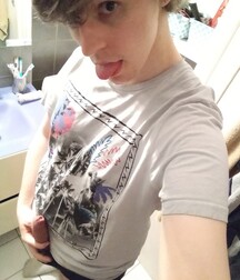 Selfie Twinks - multiple shots, teens, amateur 5eb80f098a60c.jpg