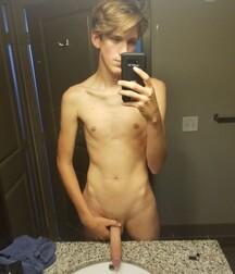 Selfie Twinks - multiple shots, teens, amateur 5eb80f47afeaa.jpg