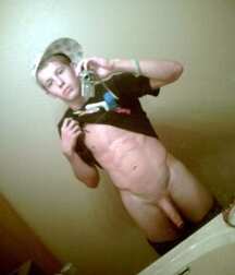 Selfies, Boys & Guys Sharing Hot Bods - Dicks 5ed6eff160921.jpg
