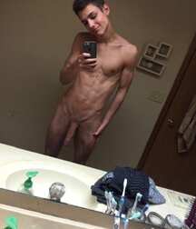 Selfies - naked teens & twinks 5ed7a7e06fac3.jpg