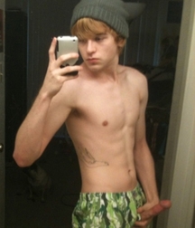 Selfies Unlimited Gay Porn - snapchat & more 5edcf5ac8044f.jpg