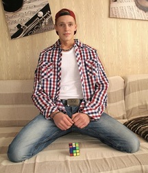 Cute Skinny Blond Strips Down - sexy 5ee6e0b6a3972.jpeg
