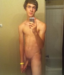 Selfie World - Hot Naked Boy Porn 5efbf1455d4d6.jpg