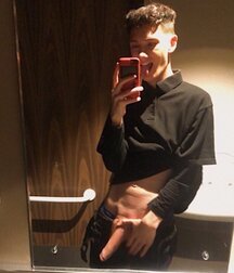 Selfie World - Hot Naked Boy Porn 5efbf1542a663.jpg