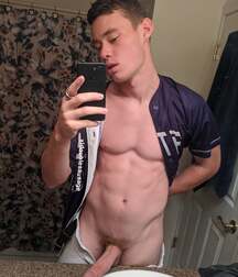 Naked Boys Selfie Pics - Cocks Hard, Gay Tube