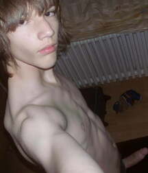 Boys Porn & Selfies - Naked-Cock Exposure & Ass 5f4bbebdf02b4.jpg