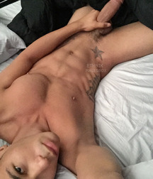 Boy Dick Selfies Boys Porn - Showing Cock & Ass