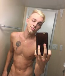 Boy Dick Selfies Boys Porn - Showing Cock & Ass 5f5adcd372d44.jpeg