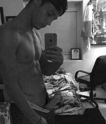 Boy Dick Selfies Boys Porn - Showing Cock & Ass 5f5adcd672fe5.jpg