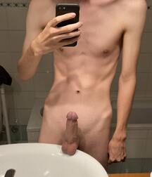 Boys Porn Selfies W Stand Up Cocks - Pointing North 5f91f3f8e1177.jpeg